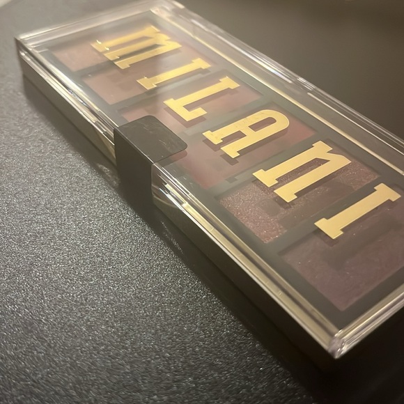 NWT & SEALED BRAND NEW Milani Eye Shadow Palette - Picture 3 of 5